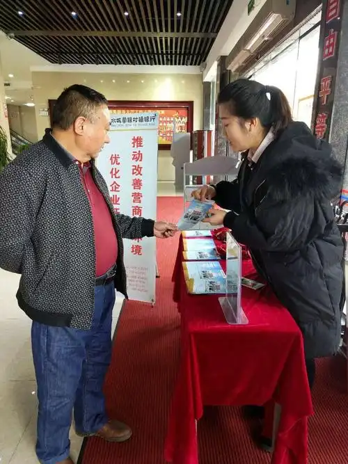 承接室内外装修广告语